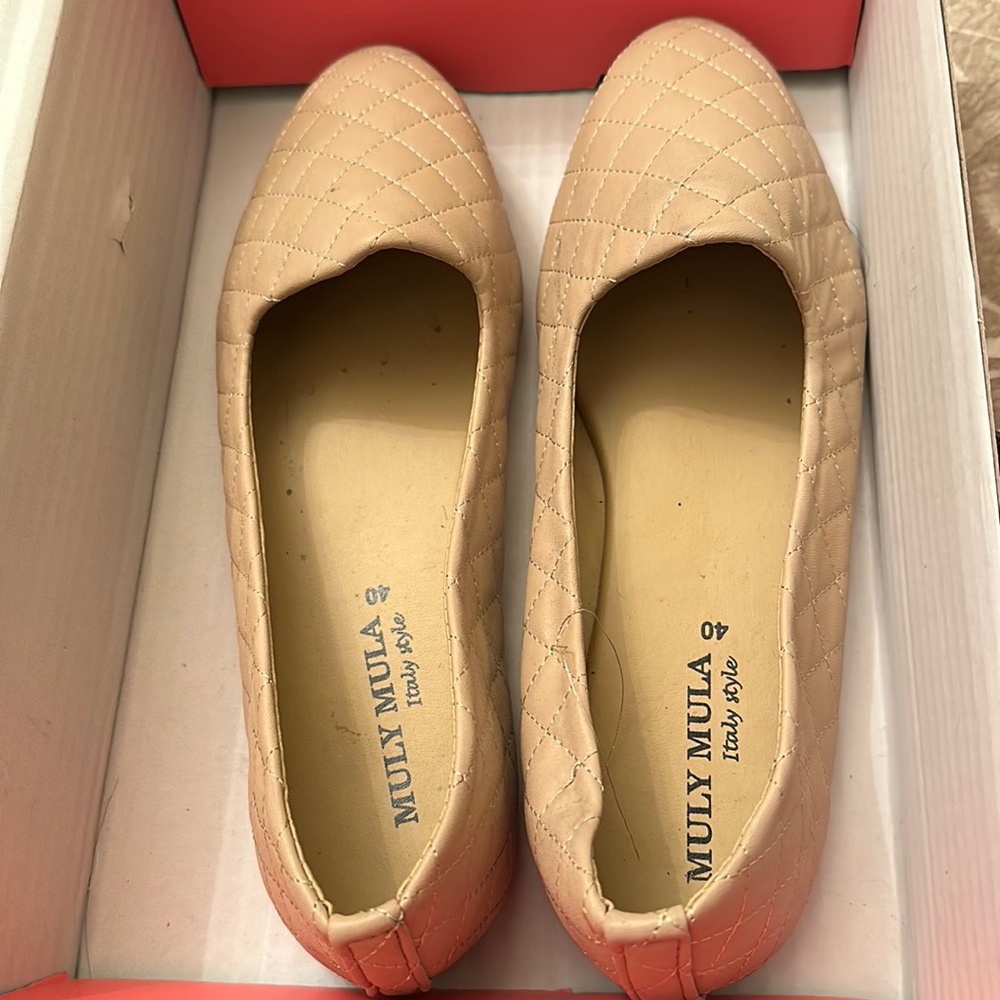 Cute cream Muly Mula flats; EU size 40 (approx. US size 9)